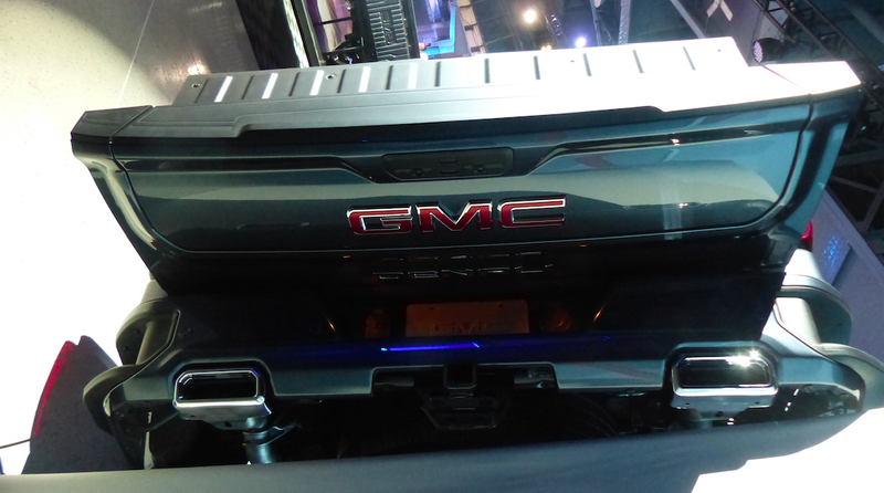 Illustration for article titled Here's Exactly How The 2019 GMC Sierra's Six-Way Tailgate Works